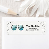 Twee zonnebrillen palm terugzendadres label (Insitu)