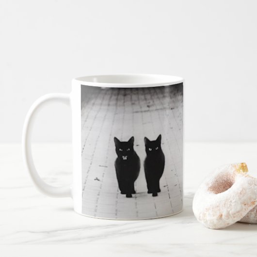 Twee zwarte katten Klassieke koffie-Mok Koffiemok (Met donut)