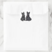 Twee zwarte Schotse Terriers Ronde Sticker (Tas)