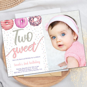Twee zweet Silver Donut Birthday Invitation foto Kaart