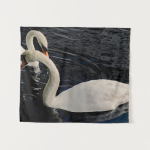 Twee zwemmen op het meer wandkleed