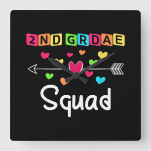 Tweede klas leraar sjirt schoolteam tweede klas vierkante klok