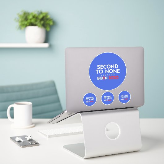 TWEEDE TOT GEEN STICKER (Laptop op bureau)