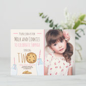Tweede verjaardag melk en koekjes meisje kaart (Staand voorkant)