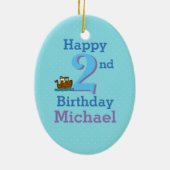 Tweede verjaardag, twee jaar oud, boot en naam keramisch ornament (Achterkant)