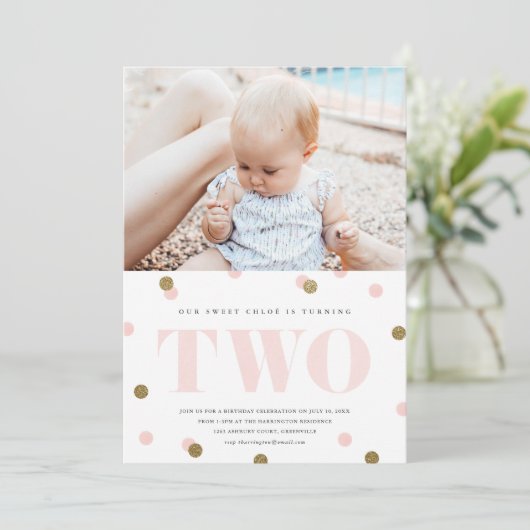 Tweede verjaardag van roze en gouden confetti kaart (Staand voorkant)