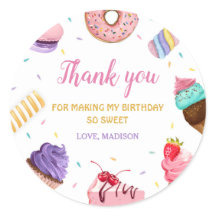 Tweede verjaardag van twee zoete meisjes