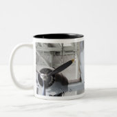 Tweede Wereldoorlog C-47 Dakota-vliegtuig, Tweekleurige Koffiemok (Links)