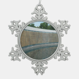 Tweede Wereldoorlog Herdenkingsmuur voor Vrijheid  Tin Sneeuwvlok Ornament