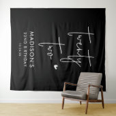 Tweeëntwintig minimalistische 22e verjaardag wandkleed (In Situ (horizontaal))