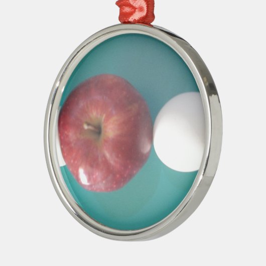 Tweelegige rode appel voor een pastei.JPG Metalen Ornament (Links)