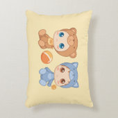 Tweeling babybeerjumpsuit op geel accent kussen (Voorkant(Verticaal))