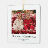 Tweeling Eerste Kerstmis baby foto Wit Keramisch Ornament (Links)