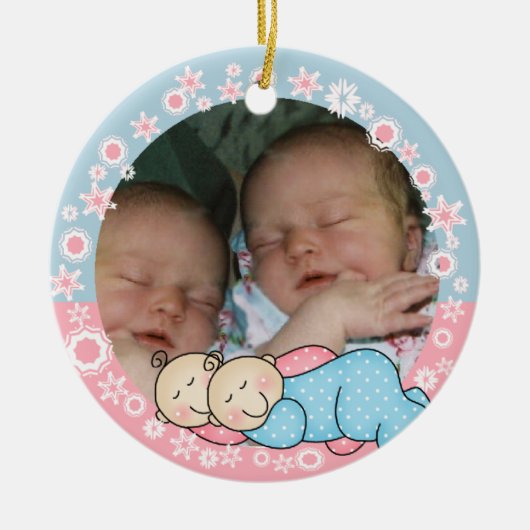 Tweeling Jongen en Meisje Eerste Kerstfeest Keramisch Ornament (Voorkant)