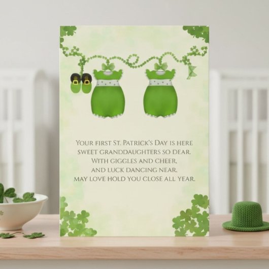 Tweeling kleindochters eerste St. Patrick's Dag Kaart