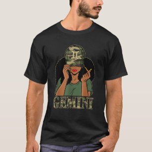 Tweeling Meisje Zwarte Vrouw Met Pet Camo Afro Vro T-shirt
