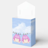 Tweeling Meisjes Hanging Aan Clothesline Bedankdoosjes (Geopend)