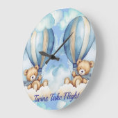 Tweeling neemt vliegkwekerij grote klok (Hoek)