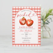 Tweeling Rode Appel Gingham Bruidsfeest Kaart (Staand voorkant)