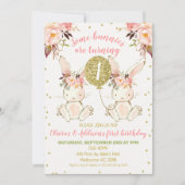 Tweeling Roze Goud Bloemenkonijn 1e Verjaardag Kaart (Voorkant)