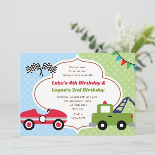 Tweeling Uitnodigingen Jongen Verjaardag Race Auto (Staand voorkant)