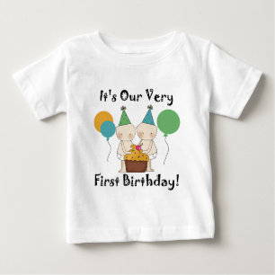 Tweelingbaby's 1e verjaardag t-shirts en cadeautje