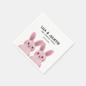 Tweelingjarig feestje met twee roze bunny meisjes servet (Hoek)