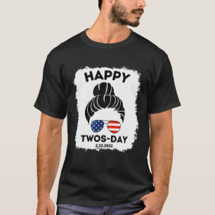 Tweemaal daags Dinsdag 22 februari 2022 Funny 2.22 T-shirt