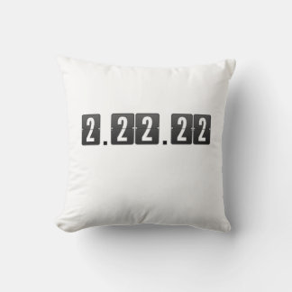 Tweemaal daags Dinsdag 2-22-22 Wiskunde Teacher Po Kussen