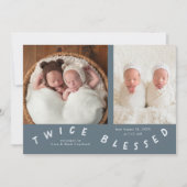 Tweemaal gezegende typografie Blauwe Geboorte Aankondiging (Voorkant)