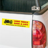 "Tweemaal Kijken" Motor Bewustzijn Bumpersticker (Op Truck)