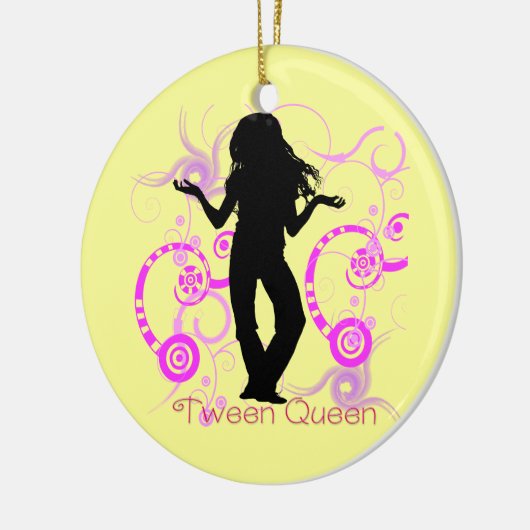 Tween Queen Ornament (Links)