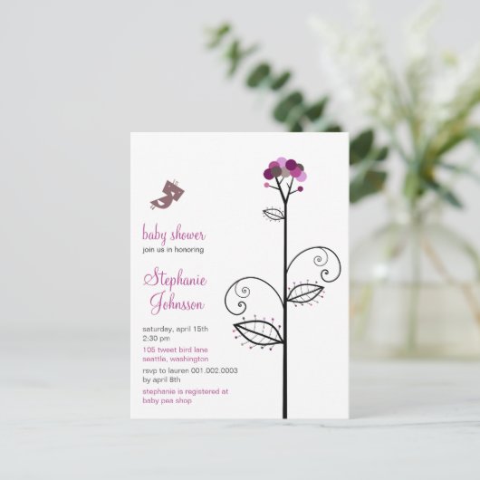 Tweet Bird Paarse Bloom Stippen Tree Chic Baby sho Uitnodiging Briefkaart (Staand voorkant)