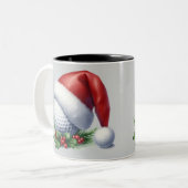 Tweetonige mok met een golfbal met een kerstmuts (Voorkant links)