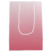 Tweetoongradiënt ombre zalm roze medium cadeauzakje (Achterkant)