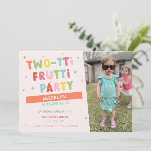 Tweetti Frutti 2e verjaardag uitnodiging voor het (Staand voorkant)
