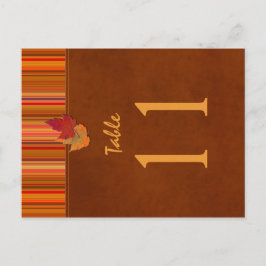 Tweezijdige herfstbladeren en streeptafelnummer briefkaart