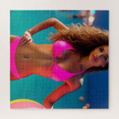 Twilight Beach Portrait - Vrouw in Neon Pink Bikin Legpuzzel (Horizontaal)