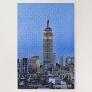 Twilight: EmpStBldg verlicht roze - 04 Legpuzzel