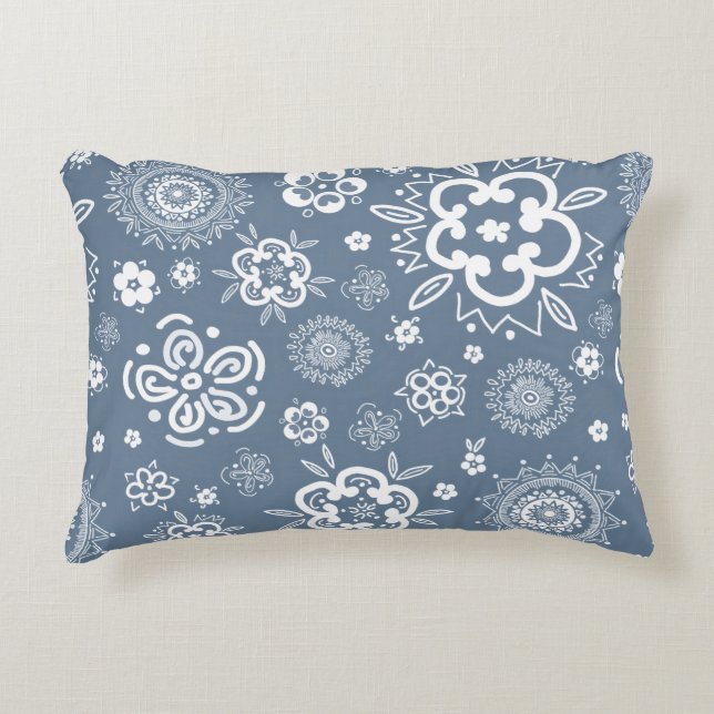Twilight Garden - Een traditionele bloemendans Accent Kussen (Voorkant)