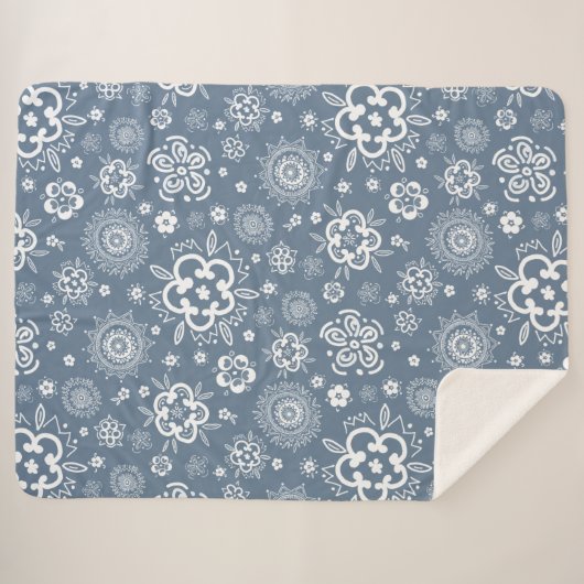 Twilight Garden - Een traditionele bloemendans Sherpa Deken (Voorkant (horizontaal))