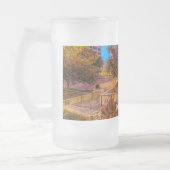 Twilight op het centrale plein van het park, gevro matglas bierpul (Links)