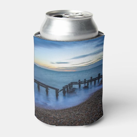 Twilight Sky Over Shoreline en Breakwater Blikjeskoeler (Blikje Voorkant)