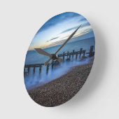 Twilight Sky Over Shoreline en Breakwater Ronde Klok (Hoek)