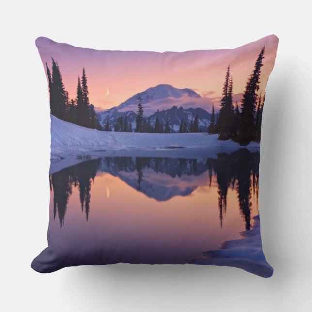 Twilight, Tarn en Crescent Moon Kussen (Voorkant)