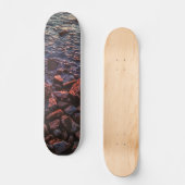 Twilight Treasures: rotsachtig strand Persoonlijk Skateboard (Voorkant)