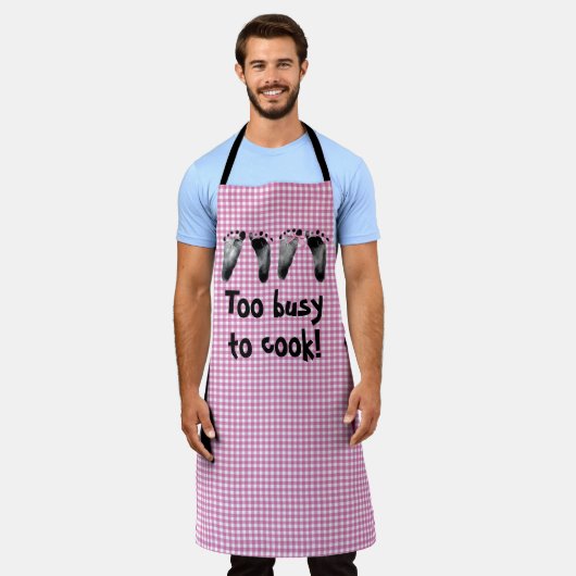 Twin Baby Footprints On Gingham Schort (Gedragen)