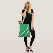Twin Diagonal White Racing Stripes op Zee Groen Tote Bag (Op model)