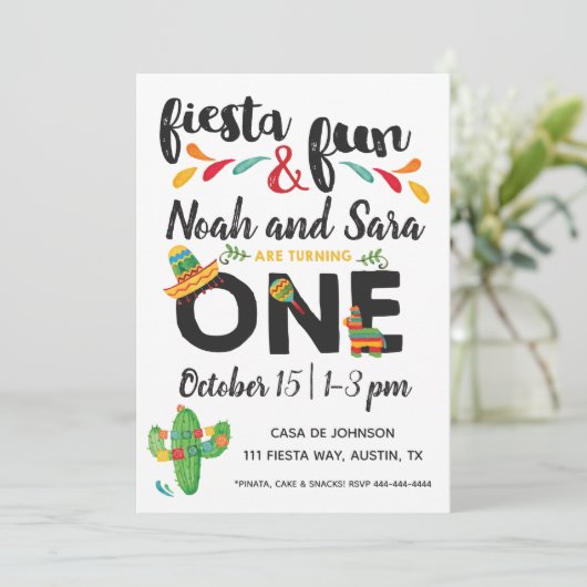 Twin Fiesta First Birthday Invitation Kaart (Staand voorkant)