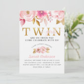 Twin Girls Blush Roze Baby shower Uitnodigen Kaart (Staand voorkant)